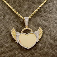 10k Yellow Gold 0.46CTW Natural Round Diamond Heart w/ Wings Pendant 5.9g Charm