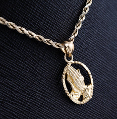 10k Yellow Gold Unisex Adults Praying Hands Pendant Religious 1.9g Charm