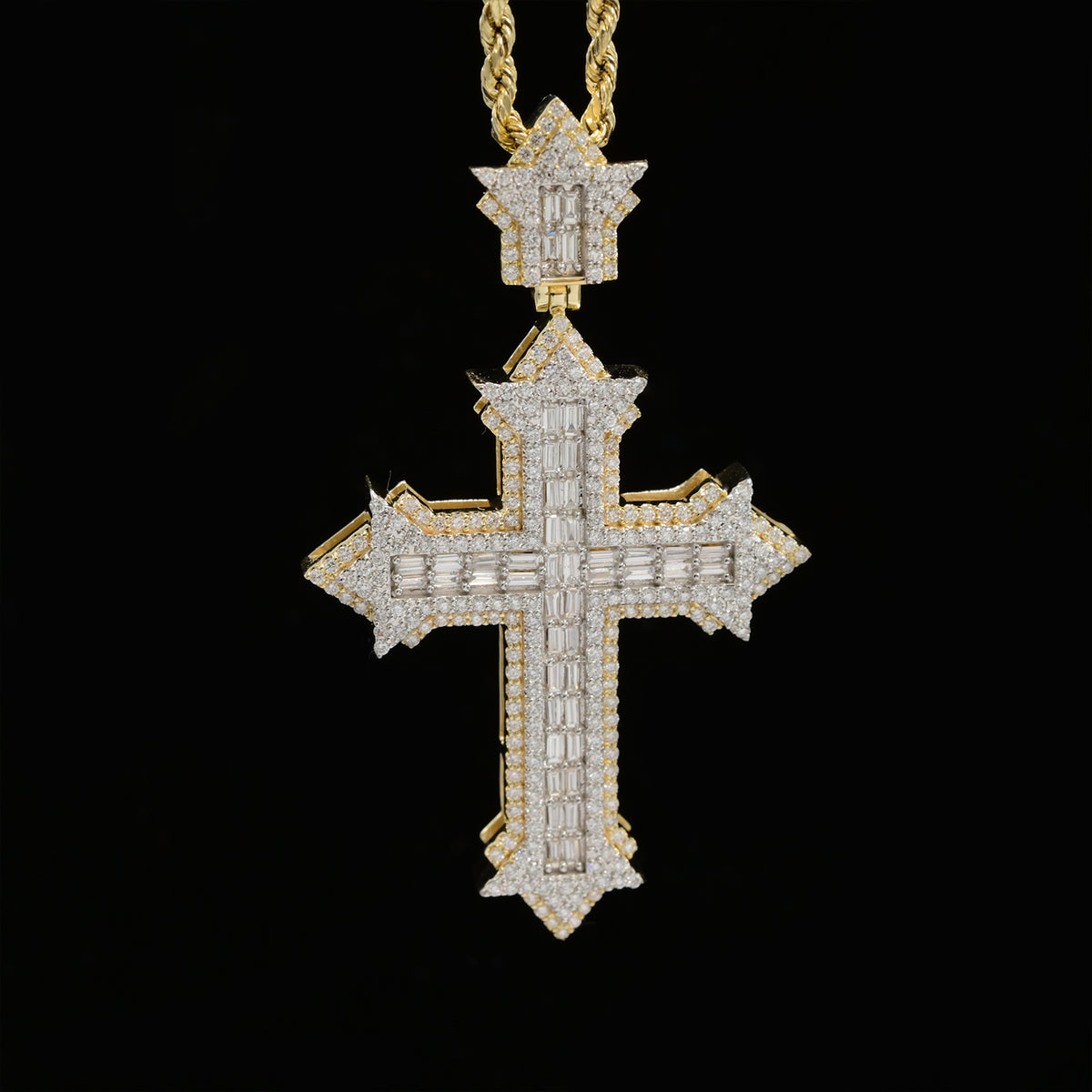 33MM 10k Yellow Gold 1.85CTW Lab Grown Baguette Diamond 8.9g Cross Pointer Charm