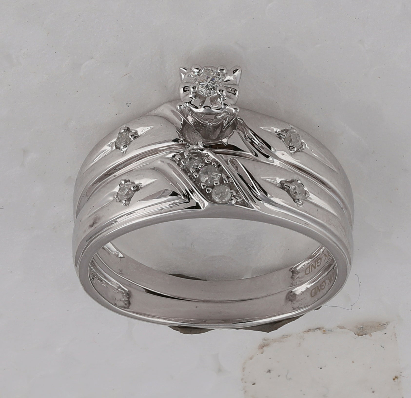10kt White Gold His Hers Round Diamond Matching Wedding Set 1/5 Cttw