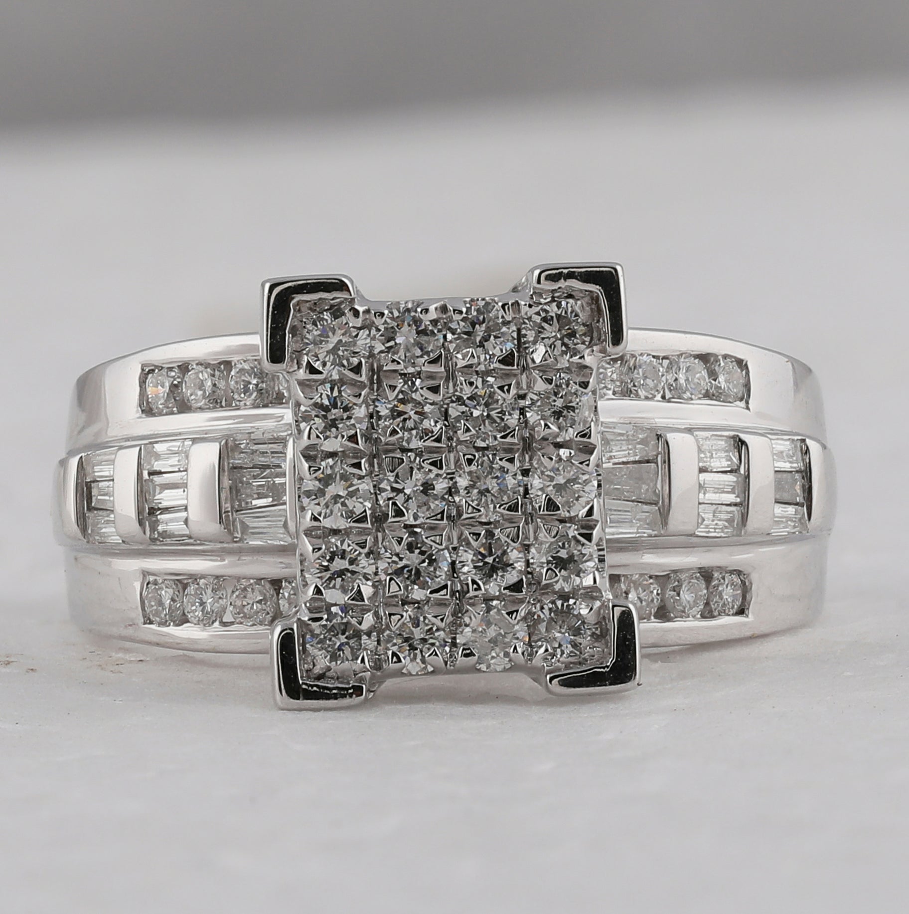 10kt White Gold Womens Round Diamond Cinderella Cluster Bridal Wedding Engagement Ring 1.00 Cttw