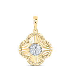 18k Gold 1/10 CTW-Natural Diamond Elite Fashion Clover Pendant