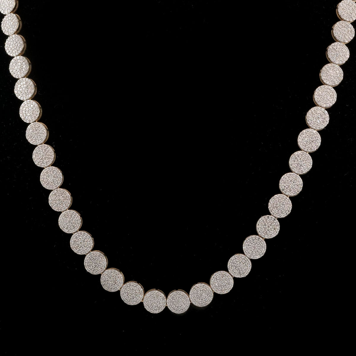 WOMEN'S FOUR ROW CIRCLE TENNIS DIAMOND NECKLACE - 10KT YELLOW GOLD & 7CTW