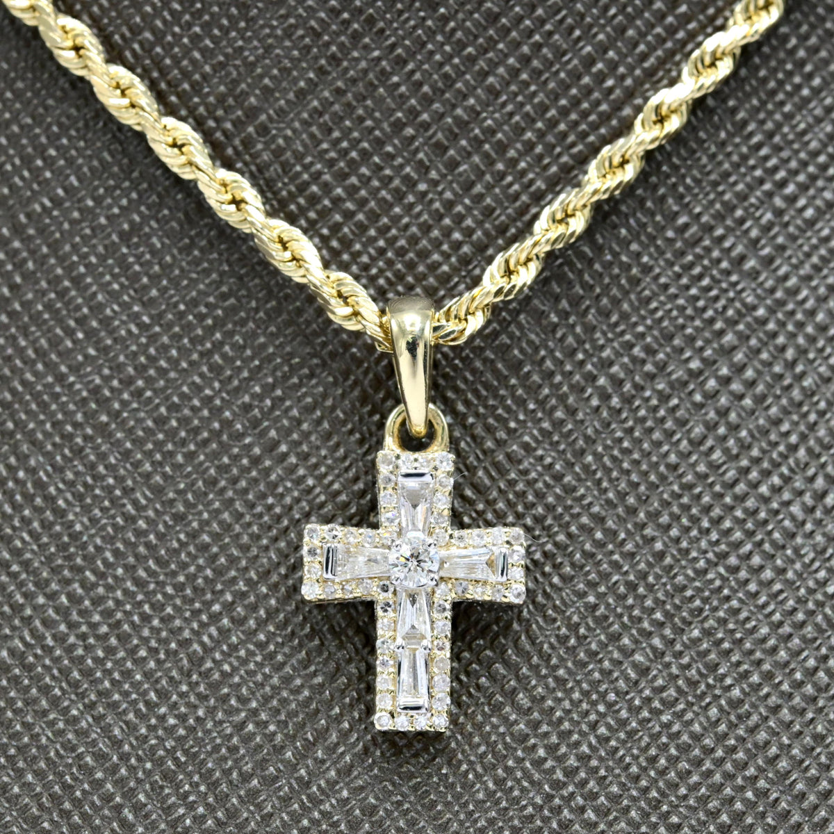 10k Yellow Gold 0.32CTW Natural Baguette Diamond Cross Charm 1.6g Pendant
