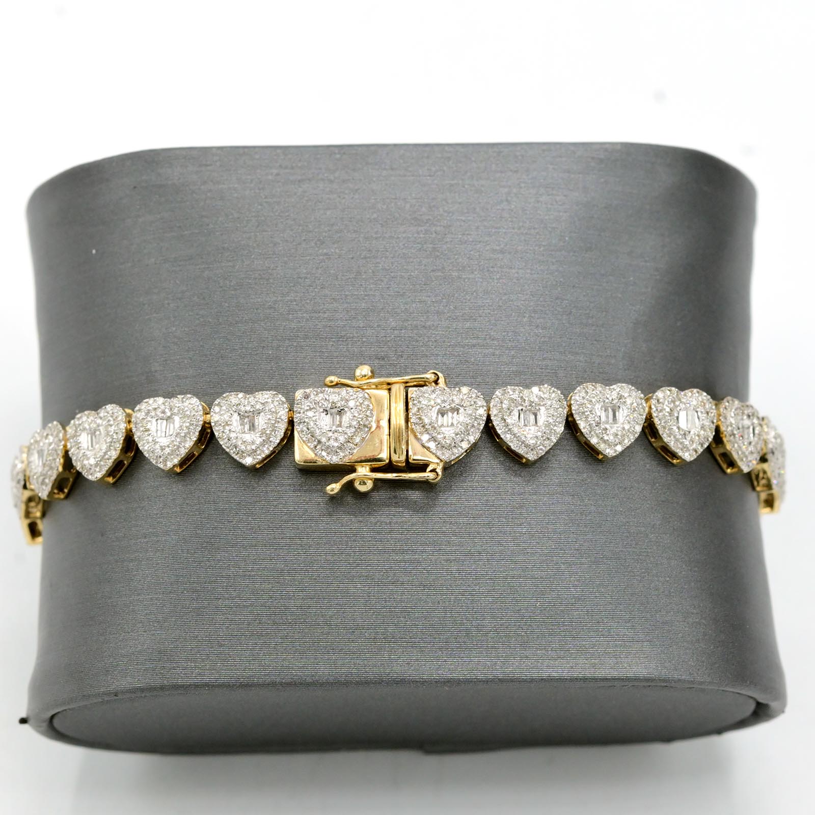 Ladies 2.3CT Natural Heart Diamond Bracelet 10k Yellow Gold 10.7grams - 7 Inches