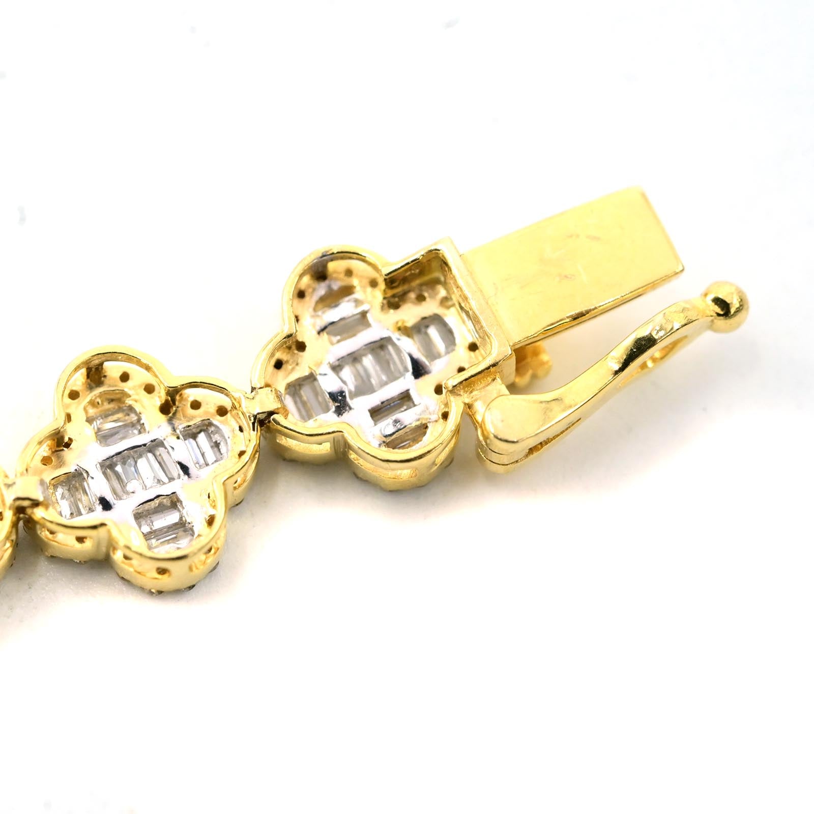 9MM 10k Yellow Gold 3 CTW Baguette Diamond Clover Bracelet 11.2g Armlet - 7 Inch