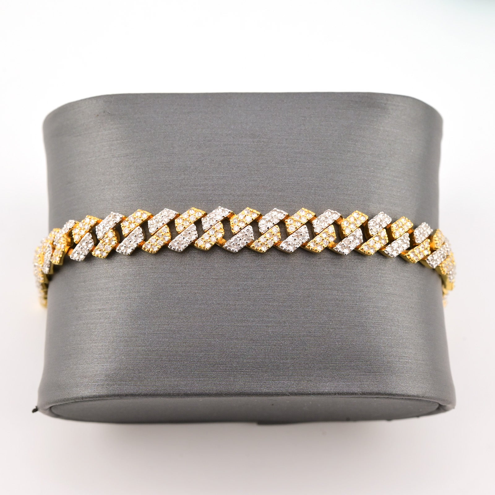 7.2MM 10k Yellow Gold 3.95CTW Natural Diamond Cuban Bracelet 8 Inch 18.9gms