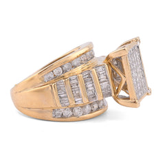 10k Yellow Gold Natural Princess/Round/Baguette 3.0CTW Diamond Rectangular Centre Womens Ring 10.1gm