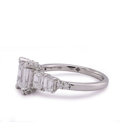 14k White Gold 1CTW Emerald Solitaire Centre 2TC Lab Diamond Womens Ring 3.3gm