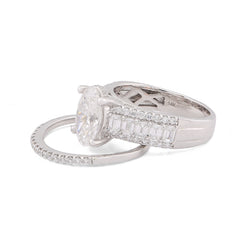 14k White Gold 3.10CTW Oval Centre Solitaire Baguette/Round Lab Diamond Women Rings 7.5gm