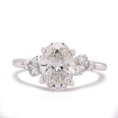 14k White Gold 2.25CTW Oval Solitaire Centre Marquise/Round Side Lab Diamond Women Ring 2.7gm