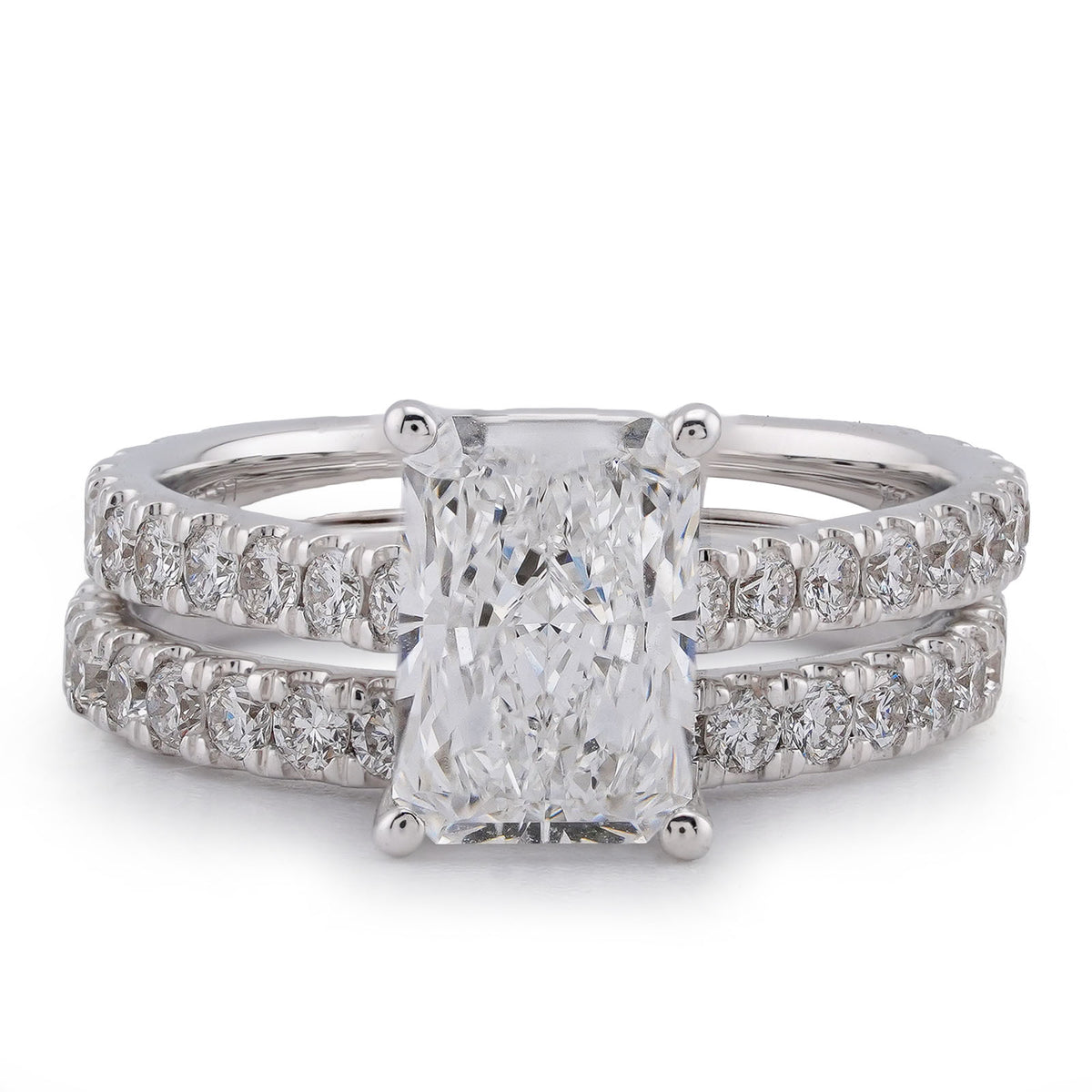 14k White Gold Centre Radiant Solitaire Round 3.30CTW Lab Diamond Women Ring with Band 5.9gm