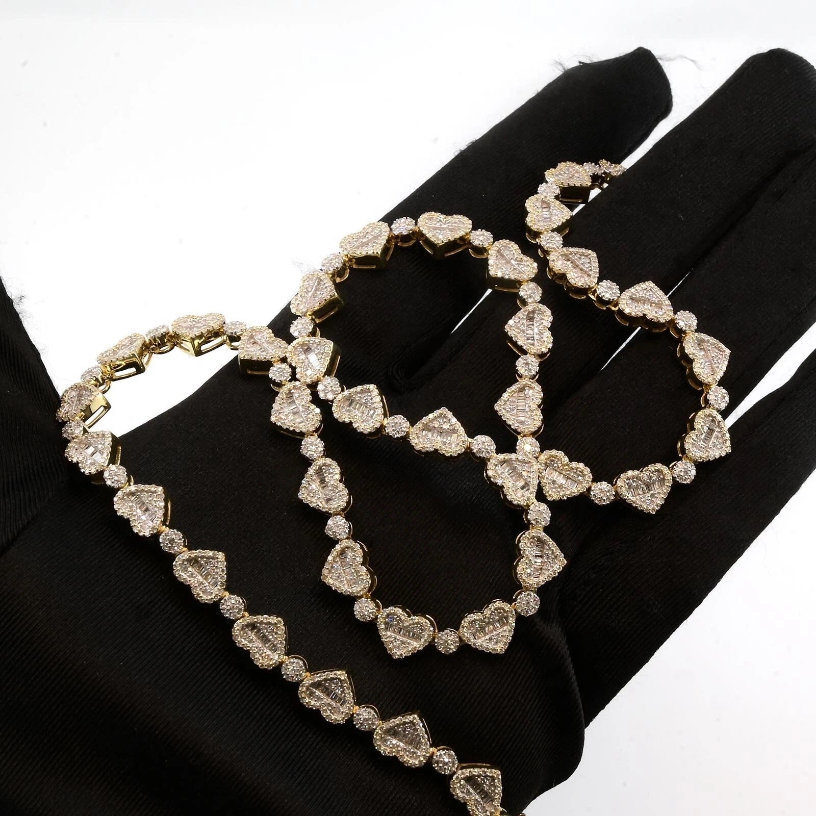 18" Women 7MM 10k Yellow Gold Heart Necklace 6.1CTW Round/Baguette Diamond Chain